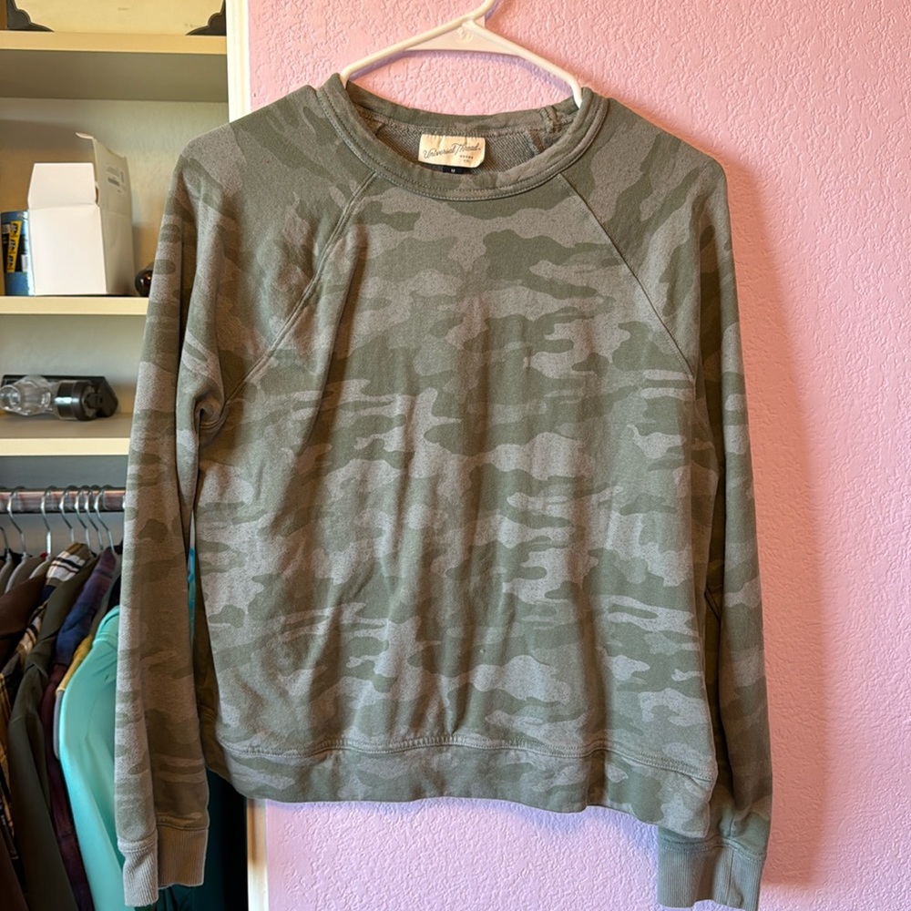 Camp sweater
